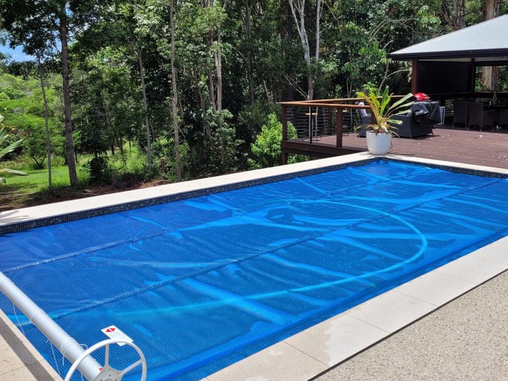 Winterising Your Pool with a Pool Cover - Winterise Your Pool With a Cover to Save Money